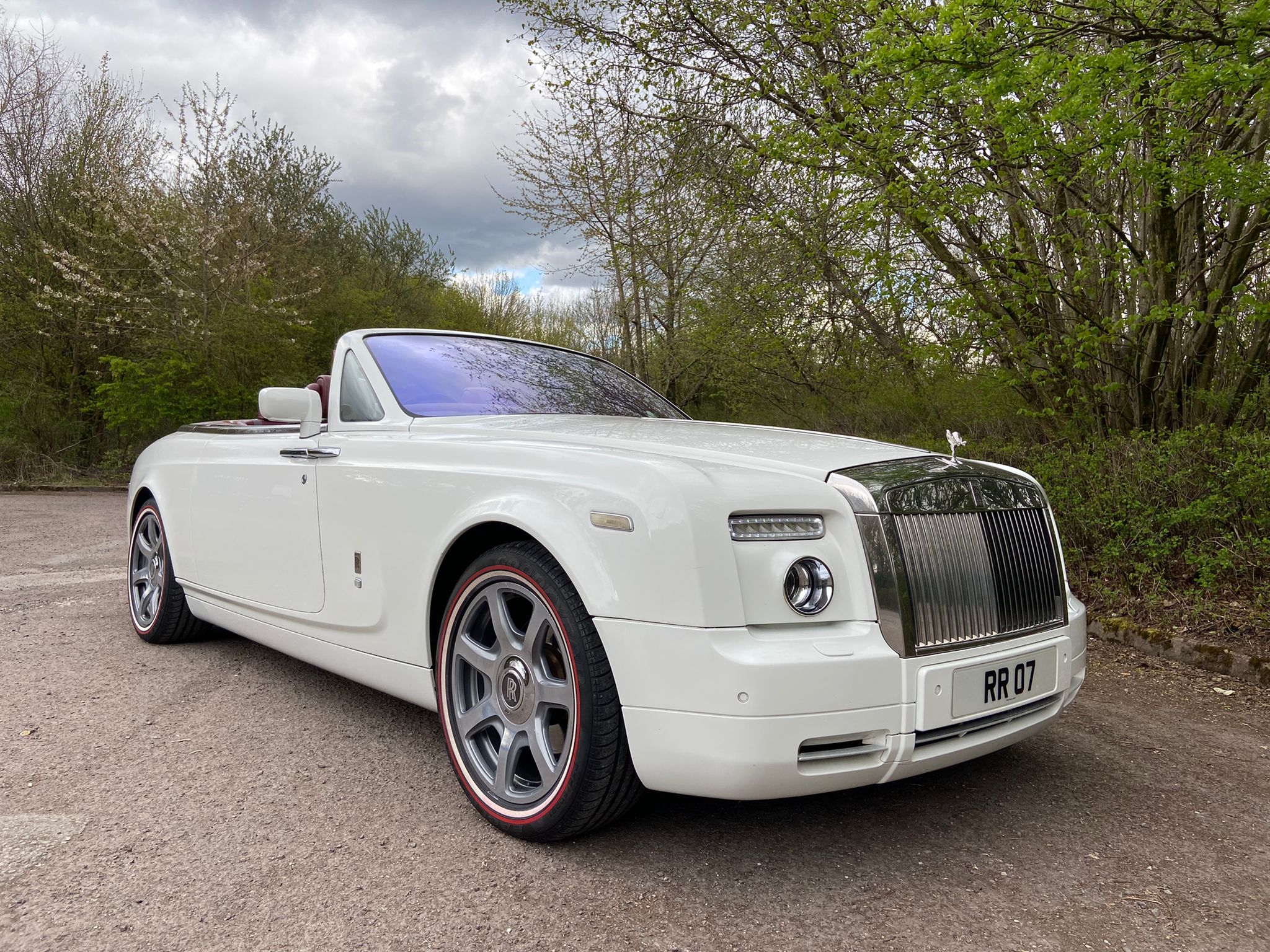 stunning wedding car birmingham